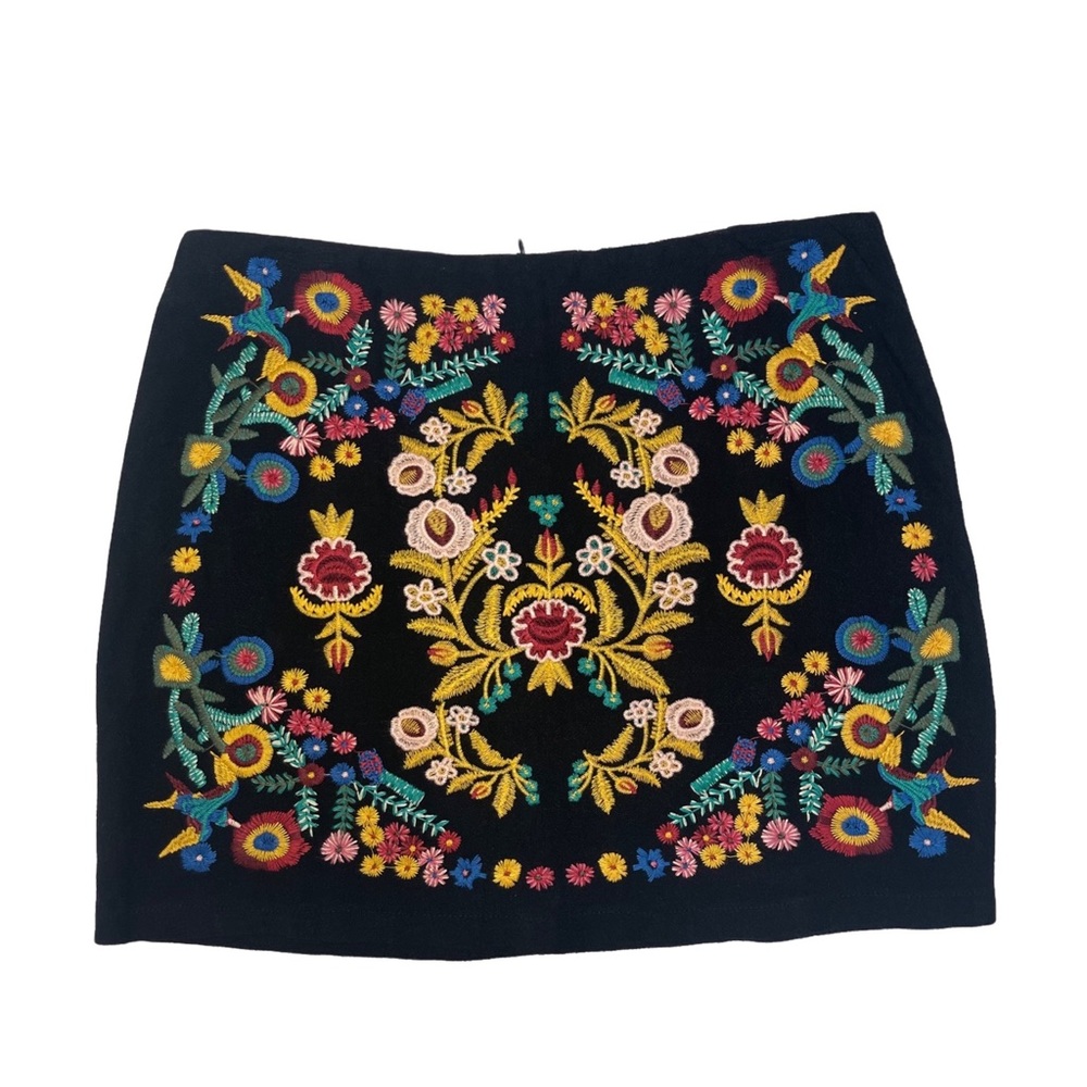 NWT umgee Black Embroidered Skirt